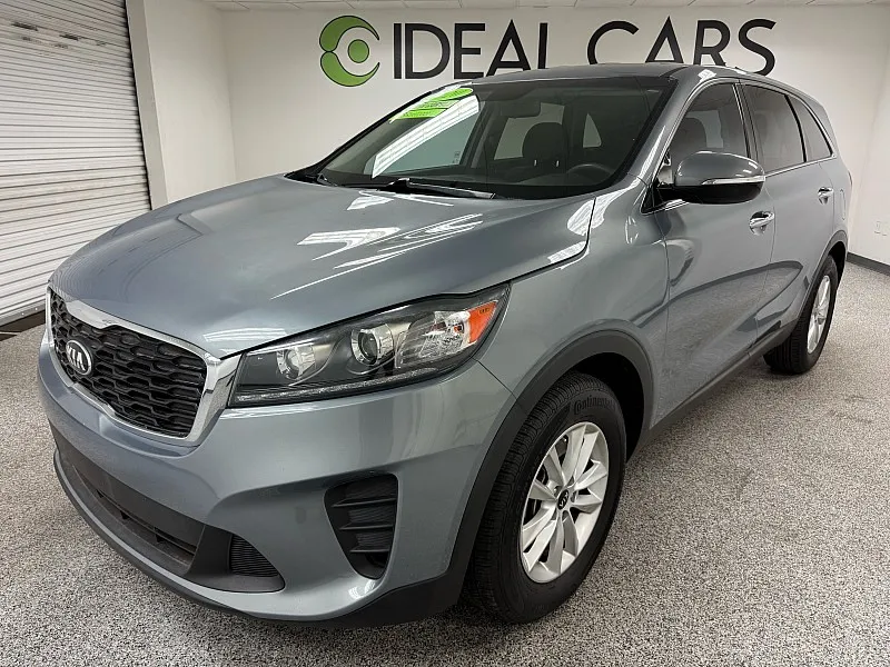 Silver 2020 Kia Sorento L for sale in Mesa, AZ