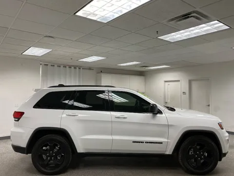 More photos of 2020 Jeep Grand Cherokee Laredo at Ideal Cars - at Crismon Rd., AZ