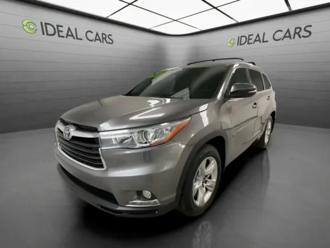Gray 2016 Toyota Highlander Limited Platinum for sale in Mesa, AZ