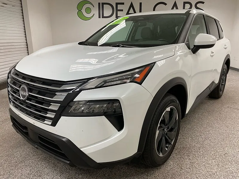 White 2025 Nissan Rogue SV for sale in Mesa, AZ