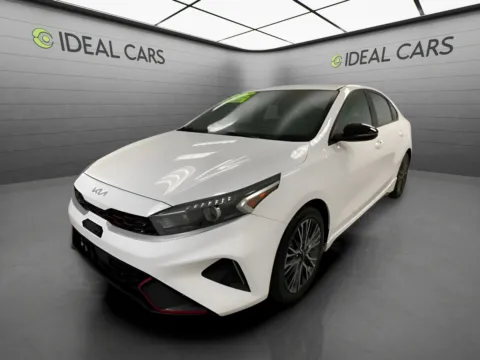 White 2023 Kia Forte LXS for sale in Mesa, AZ