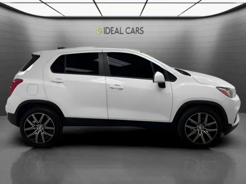 More photos of 2020 Chevrolet Trax LS at Ideal Cars - at Crismon Rd., AZ