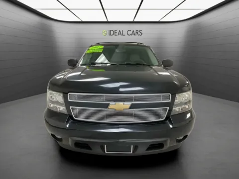 Photos of 2007 Chevrolet Avalanche LS for sale in Mesa, AZ at Ideal Cars - at Crismon Rd.
