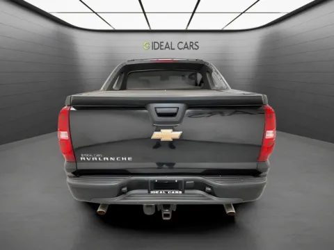 More photos of 2007 Chevrolet Avalanche LS at Ideal Cars - at Crismon Rd., AZ