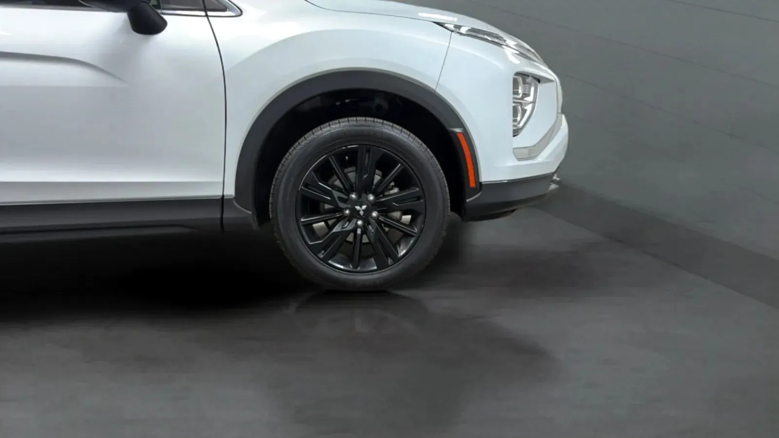 2024 Mitsubishi Eclipse Cross LE - Photo 25