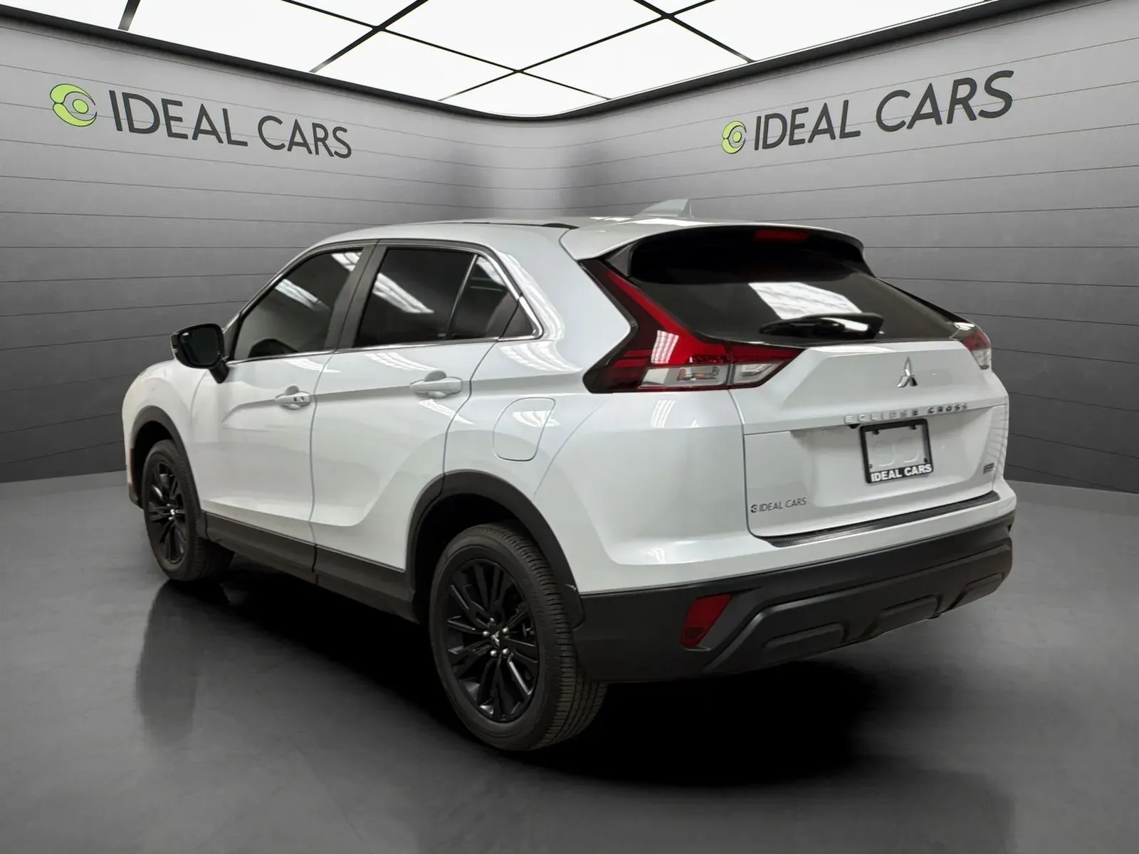2024 Mitsubishi Eclipse Cross LE - Photo 7