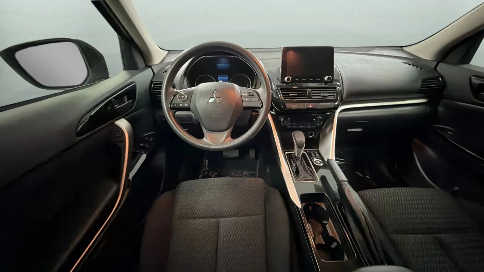 2024 Mitsubishi Eclipse Cross LE - Photo 10
