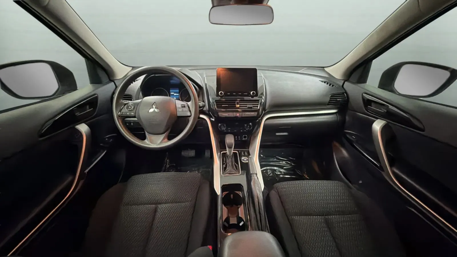 2024 Mitsubishi Eclipse Cross LE - Photo 9