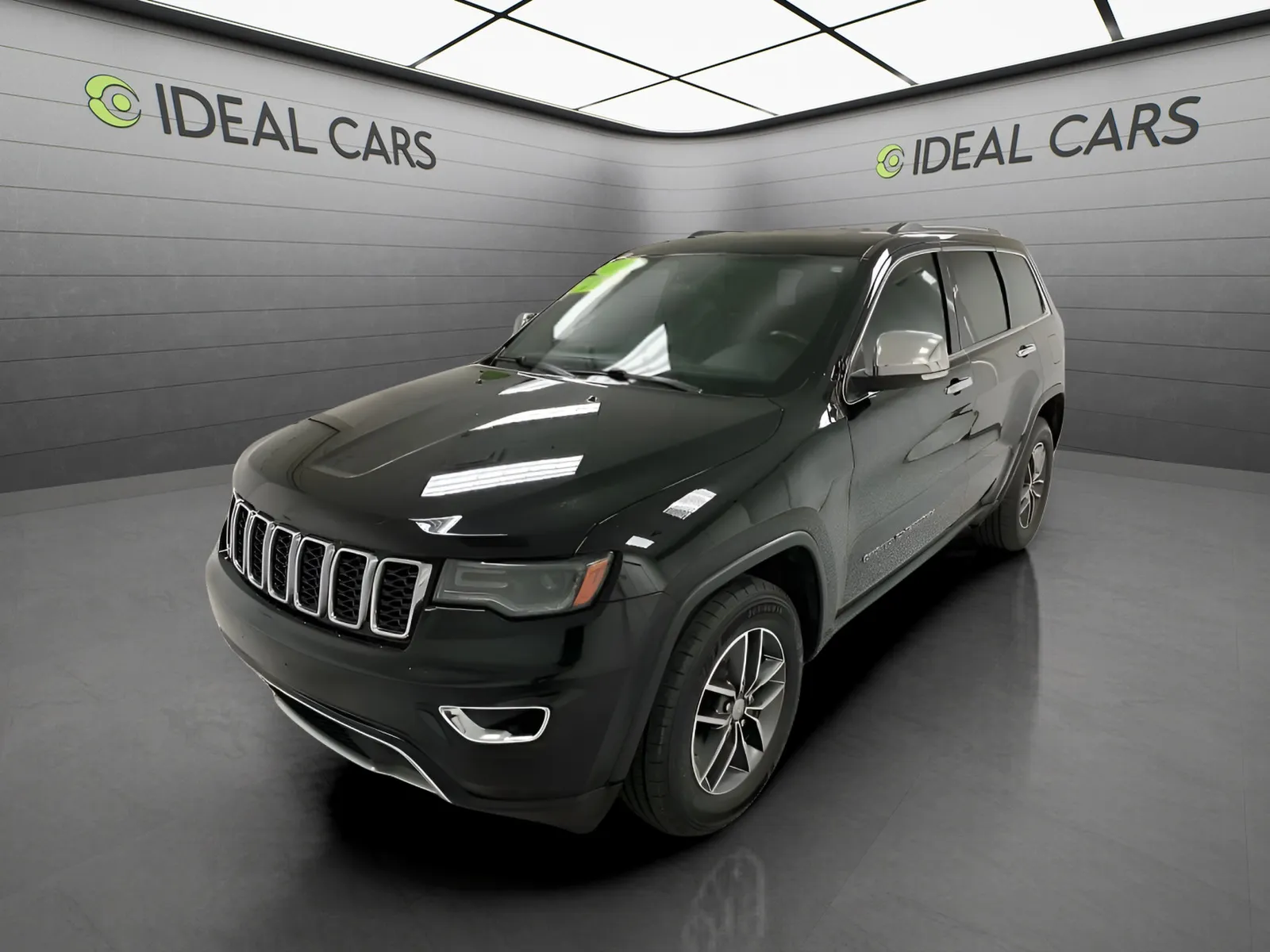 Black 2017 Jeep Grand Cherokee 4d SUV 4WD Limited for sale in Mesa, AZ