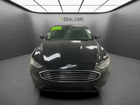 Photos of 2020 Ford Fusion 4d Sedan AWD SE for sale in Mesa, AZ at Ideal Cars - at Crismon Rd.