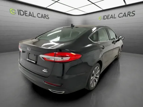 More photos of 2020 Ford Fusion 4d Sedan AWD SE at Ideal Cars - at Crismon Rd., AZ