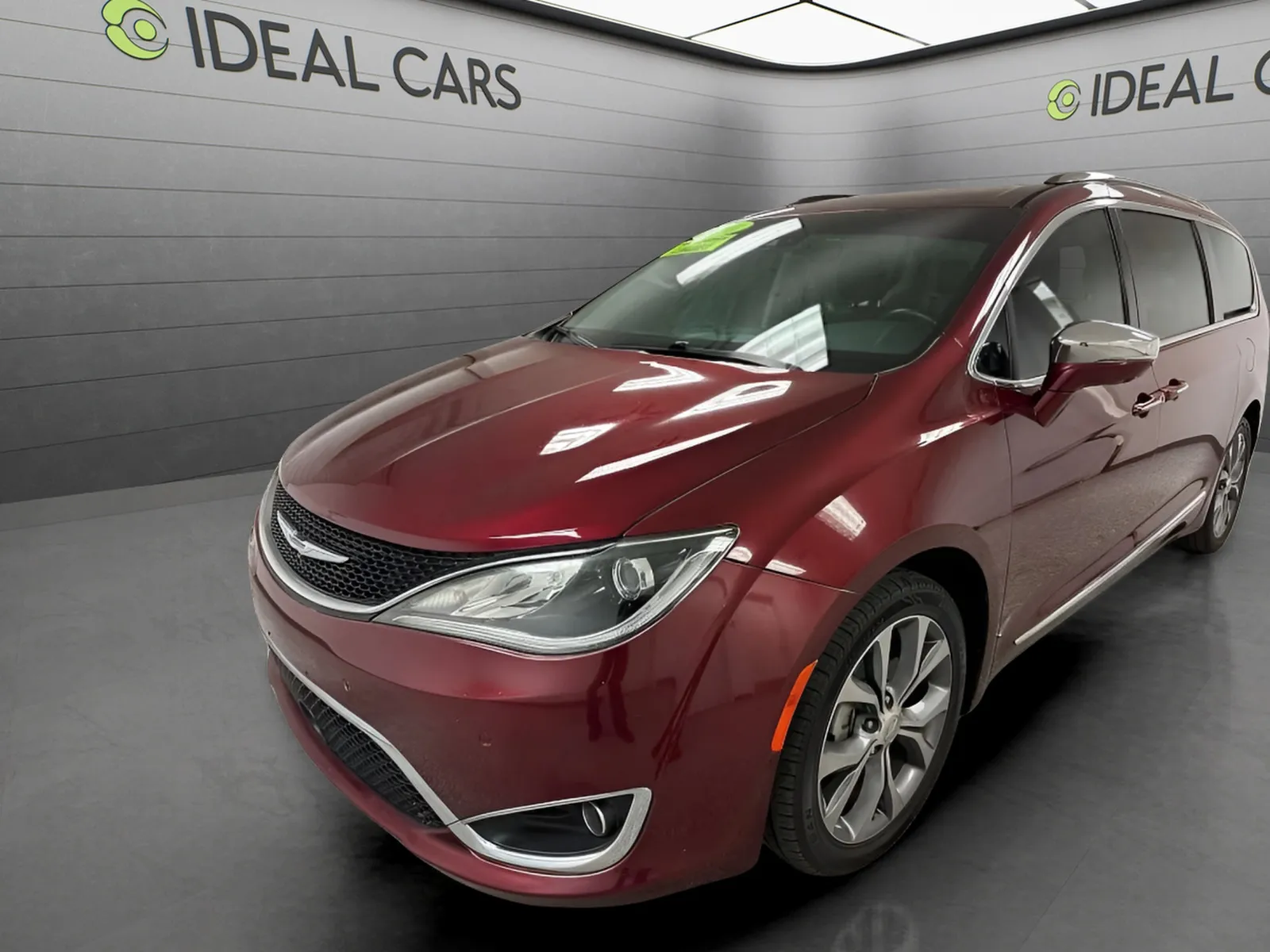 Red 2018 Chrysler Pacifica 4d Wagon Limited for sale in Mesa, AZ
