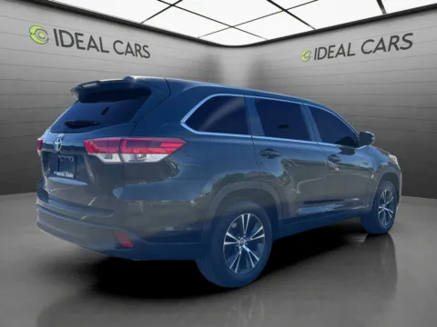 More photos of 2019 Toyota Highlander LE at Ideal Cars - at Crismon Rd., AZ