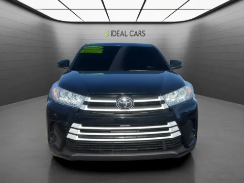 Photos of 2019 Toyota Highlander LE for sale in Mesa, AZ at Ideal Cars - at Crismon Rd.