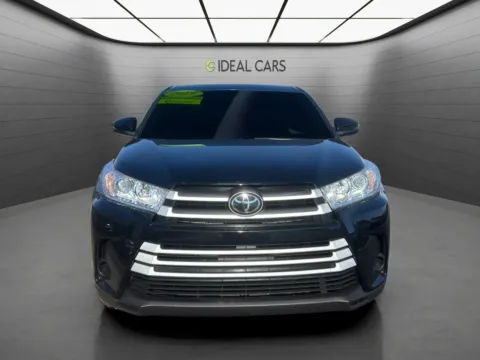 Photos of 2019 Toyota Highlander LE for sale in Mesa, AZ at Ideal Cars - at Crismon Rd.