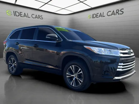 Another view of 2019 Toyota Highlander LE for sale in Mesa, AZ at Ideal Cars - at Crismon Rd.