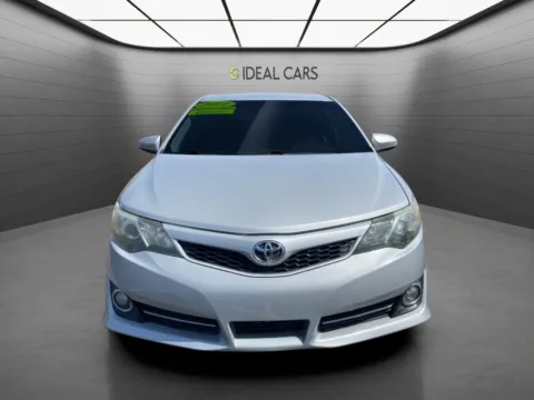 Photos of 2014 Toyota Camry SE for sale in Mesa, AZ at Ideal Cars - at Crismon Rd.