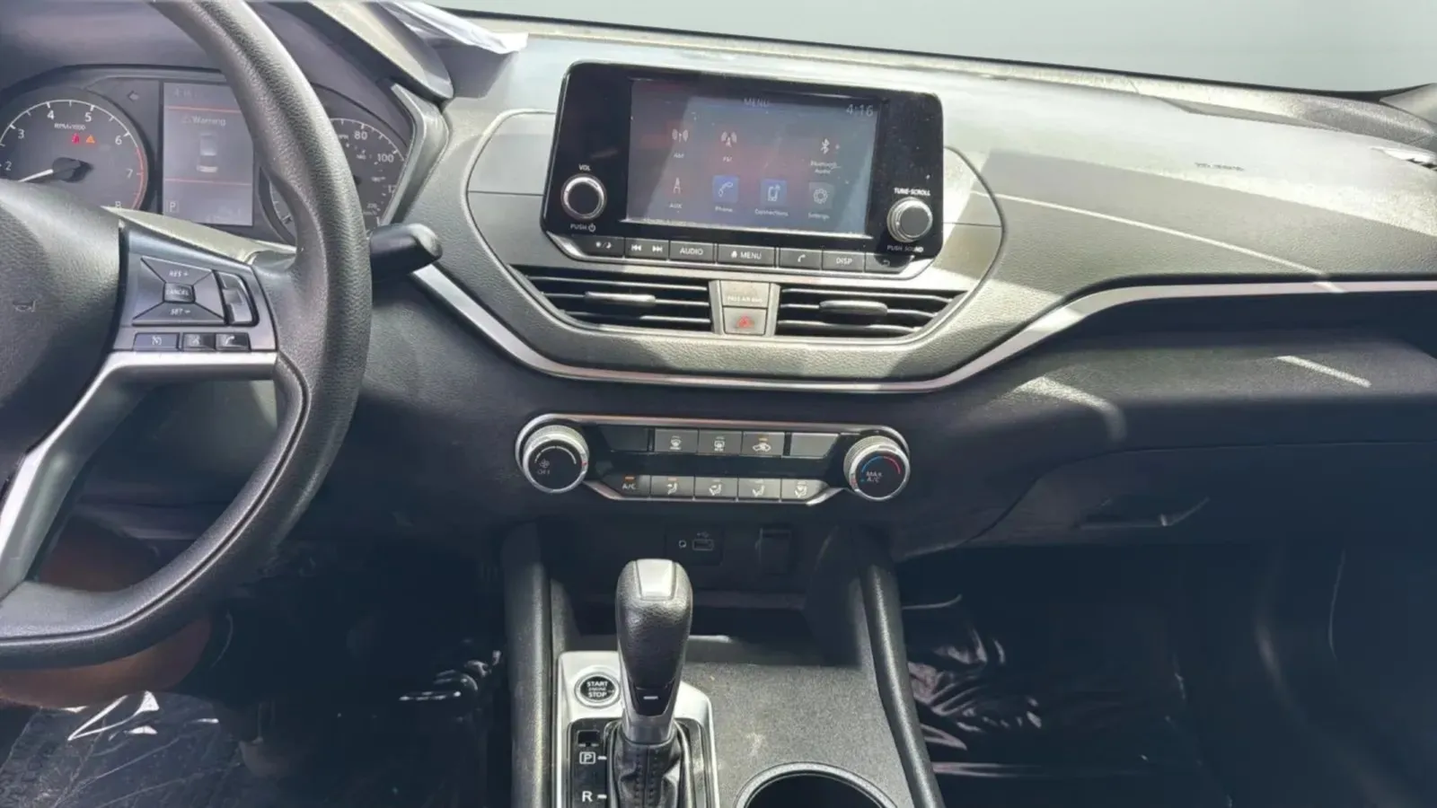 Nissan Altima photo 20