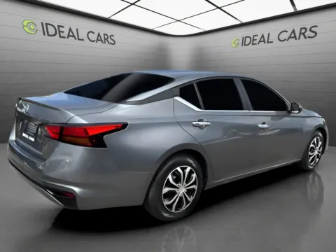 More photos of 2022 Nissan Altima 2.5 S at Ideal Cars - at Crismon Rd., AZ