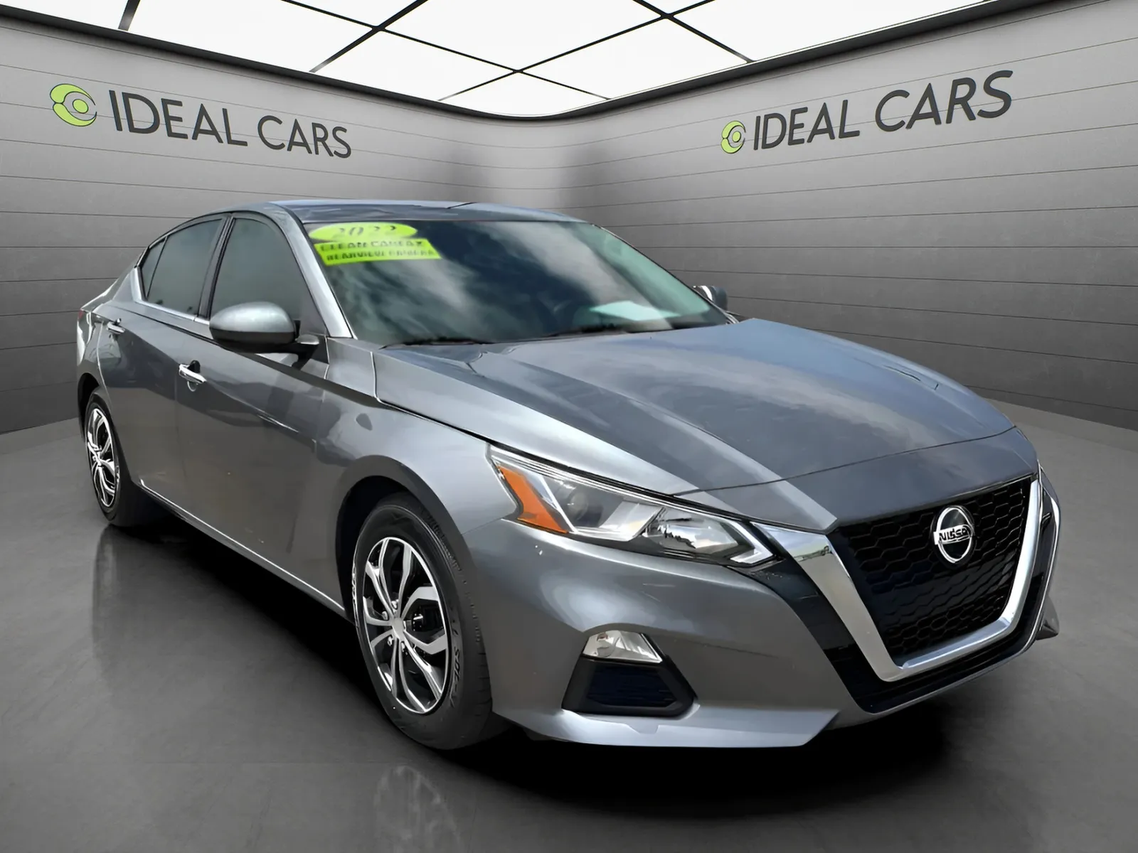 Nissan Altima photo 3