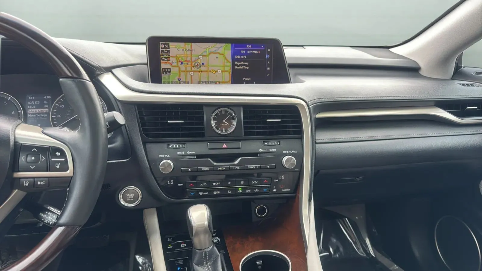 Lexus RX photo 15