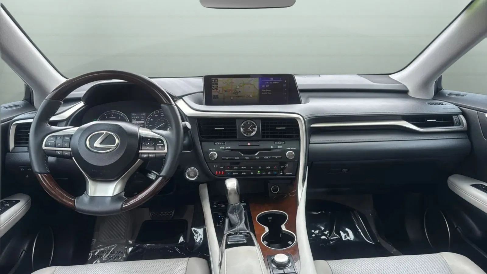 Lexus RX photo 9