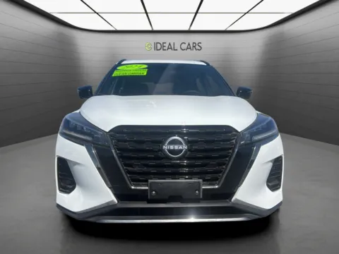 Photos of 2024 Nissan Kicks SR for sale in Mesa, AZ at Ideal Cars - at Crismon Rd.