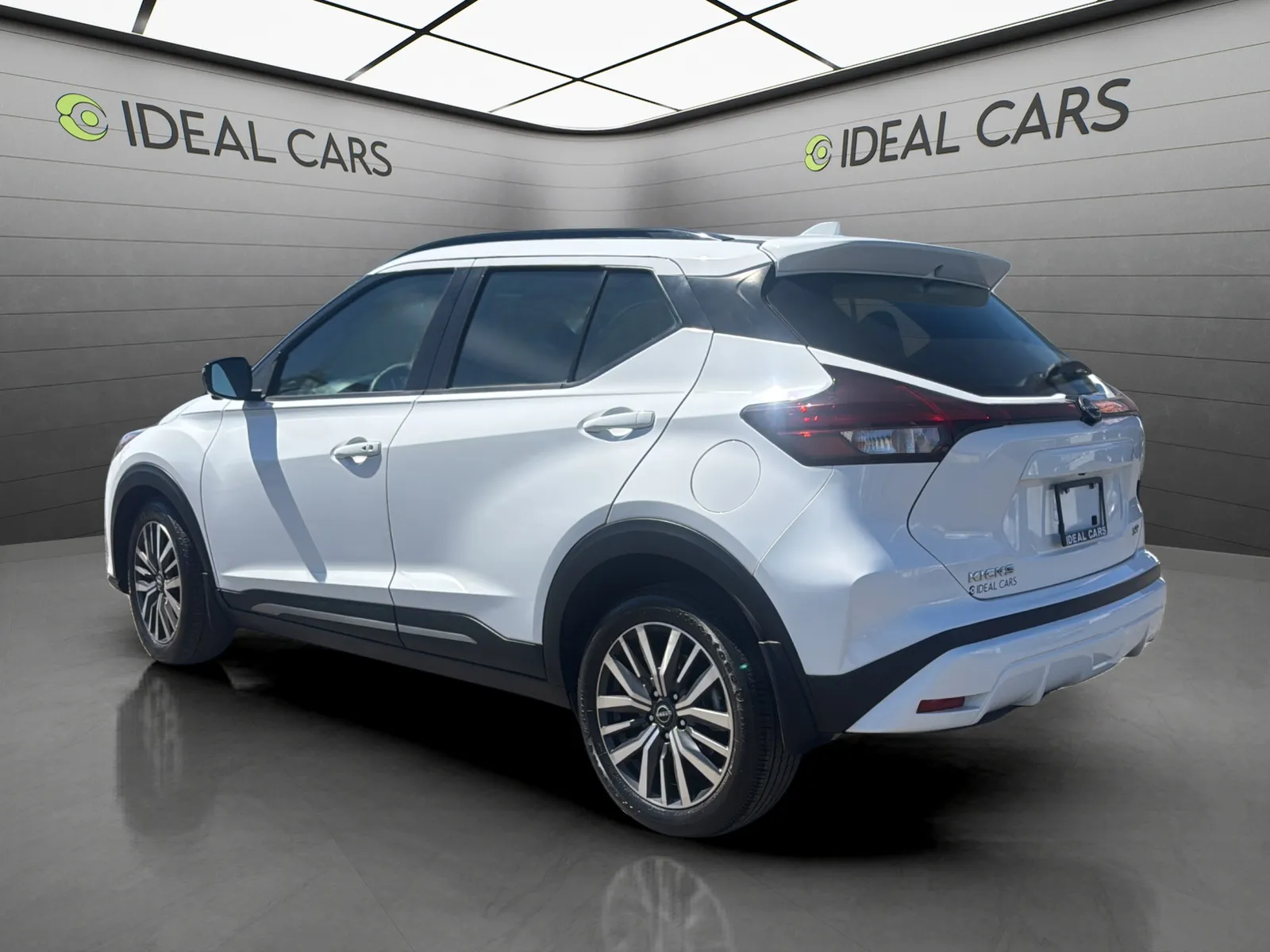 2024 Nissan Kicks SR - Photo 8