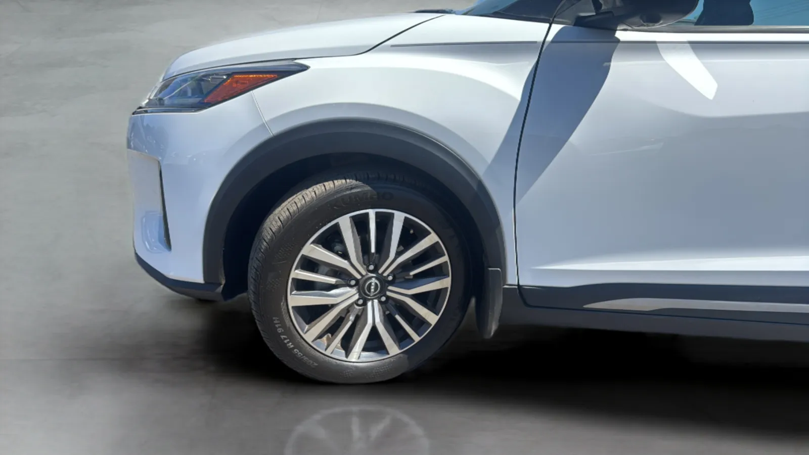 2024 Nissan Kicks SR - Photo 23