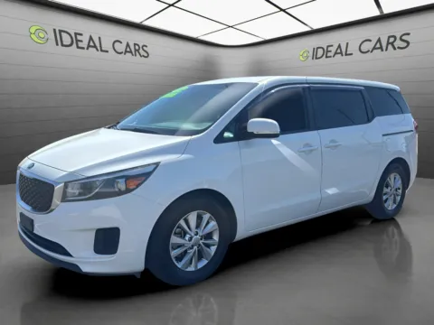 White 2017 Kia Sedona LX for sale in Mesa, AZ