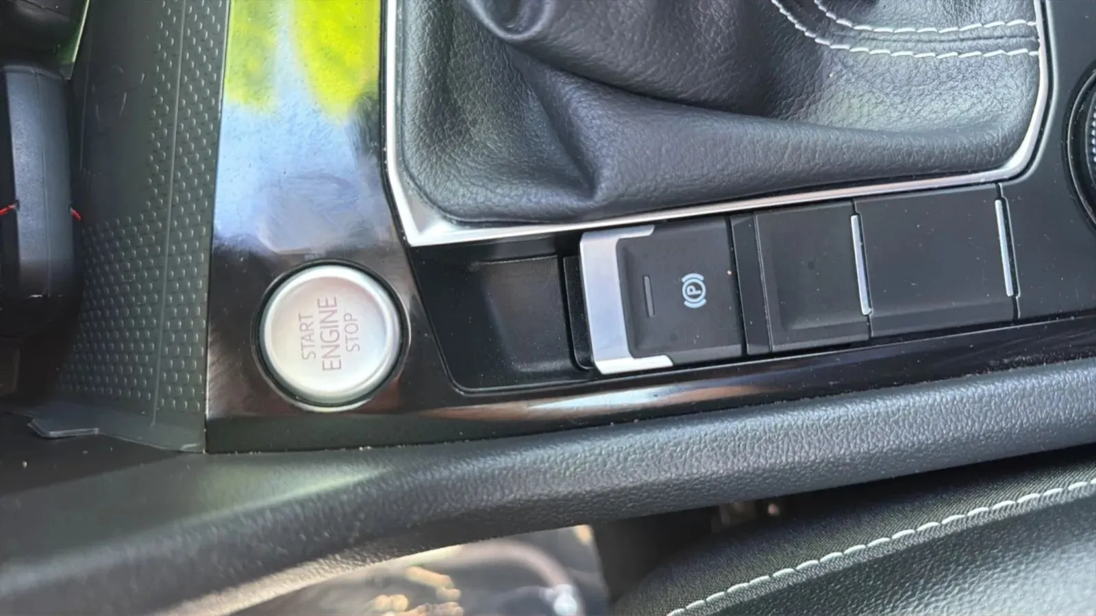 Volkswagen Taos photo 16