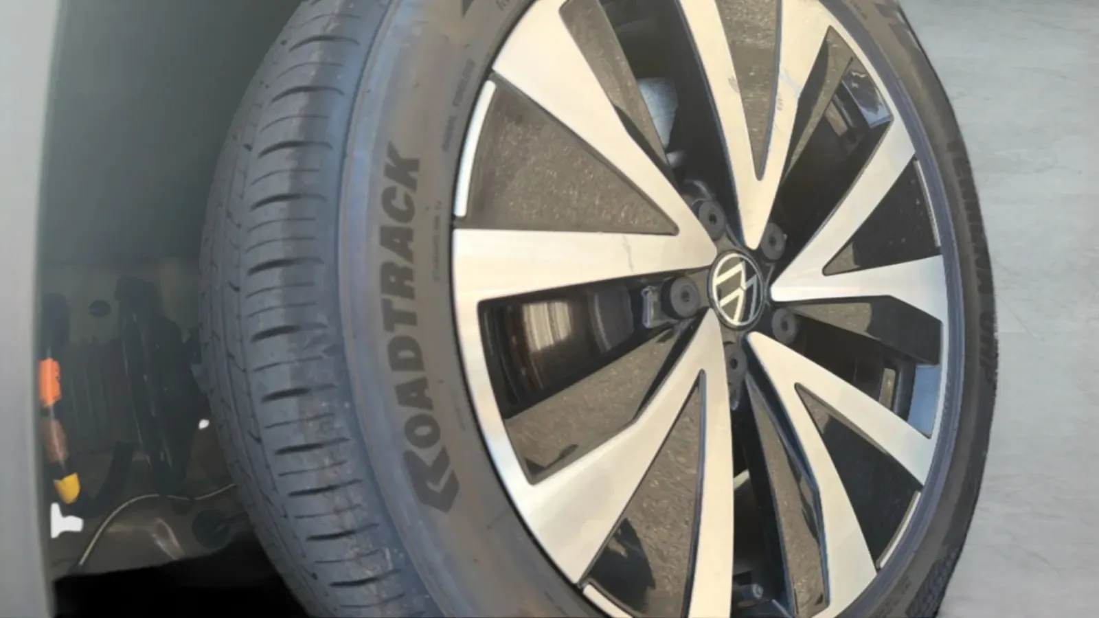 Volkswagen Taos photo 34