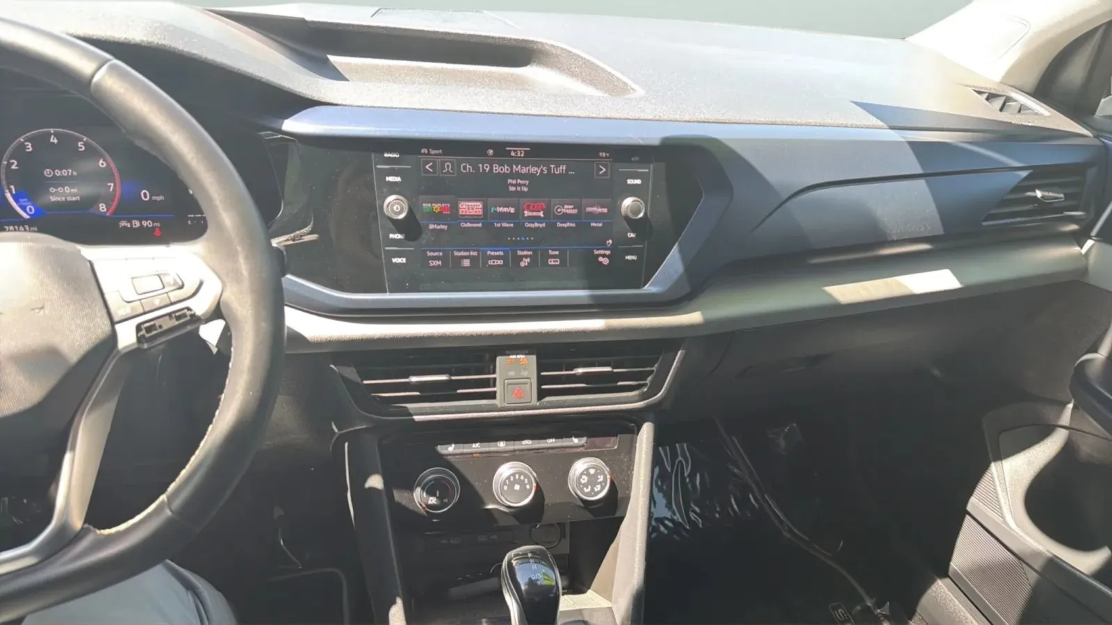Volkswagen Taos photo 17