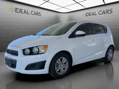 White 2016 Chevrolet Sonic LT Auto for sale in Mesa, AZ