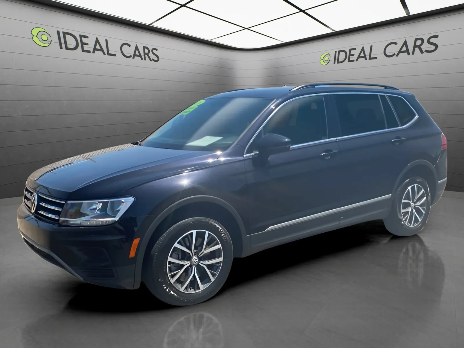 2020 Volkswagen Tiguan 2.0T SE R-Line Black's photo