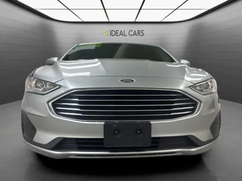 Photos of 2020 Ford Fusion SE for sale in Mesa, AZ at Ideal Cars - at Crismon Rd.