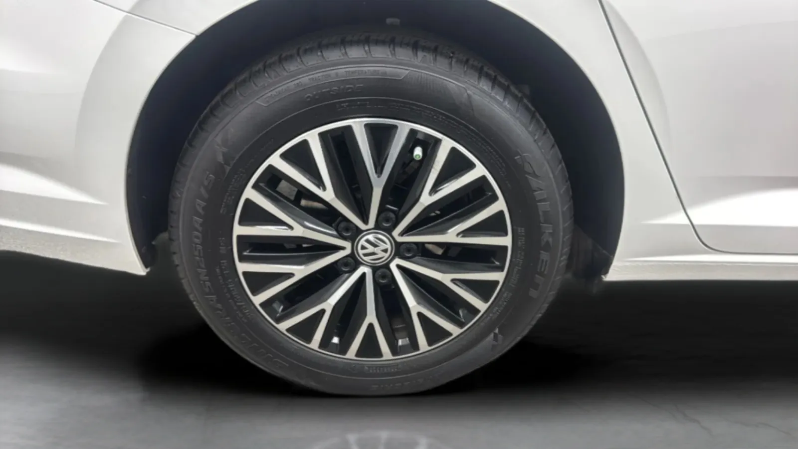 Volkswagen Jetta photo 44