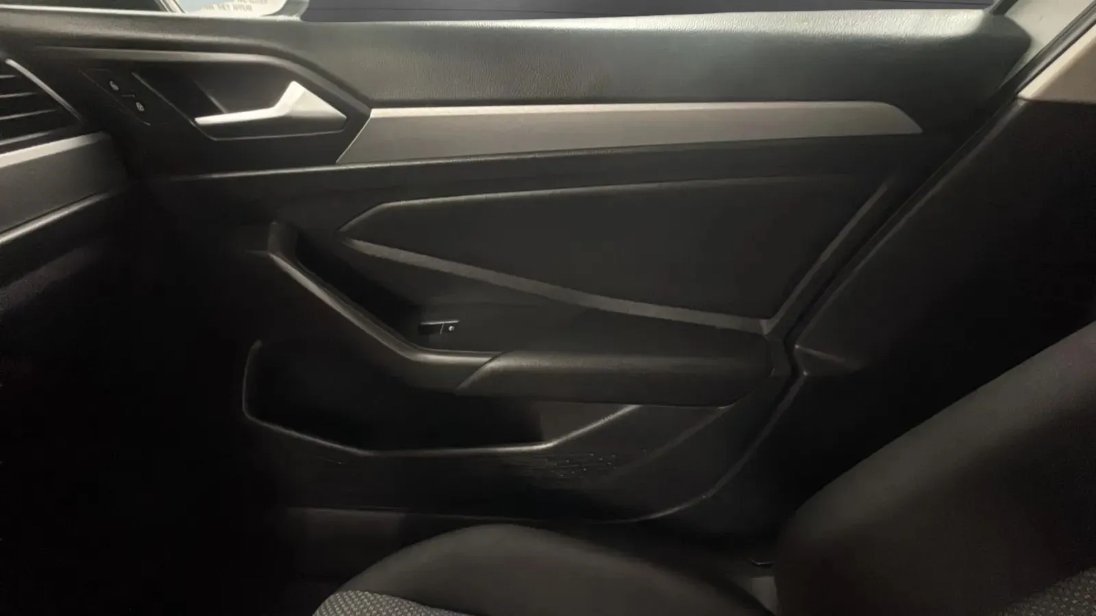 Volkswagen Jetta photo 35