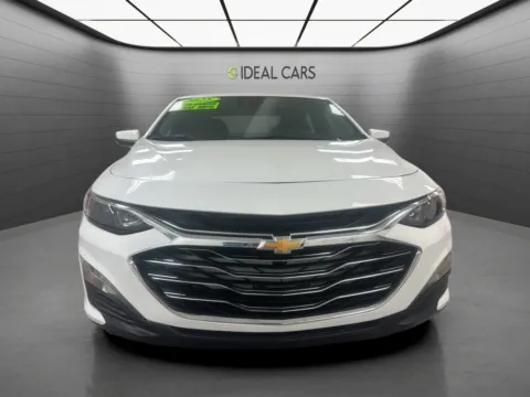 Photos of 2025 Chevrolet Malibu LT for sale in Mesa, AZ at Ideal Cars - at Crismon Rd.
