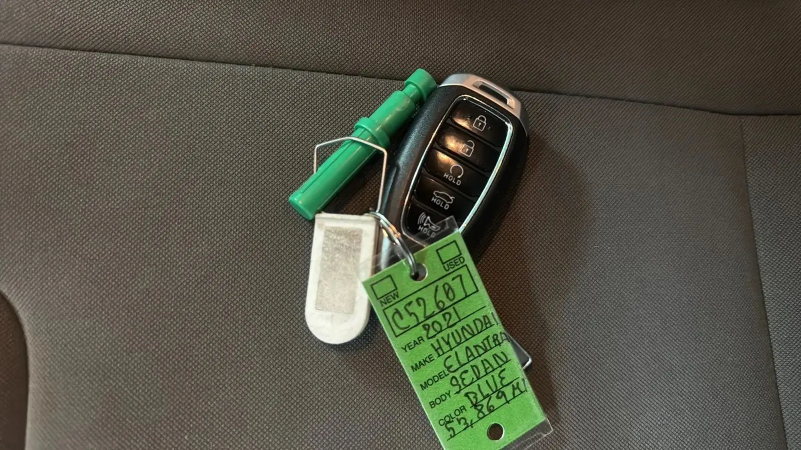 Hyundai Elantra photo 25