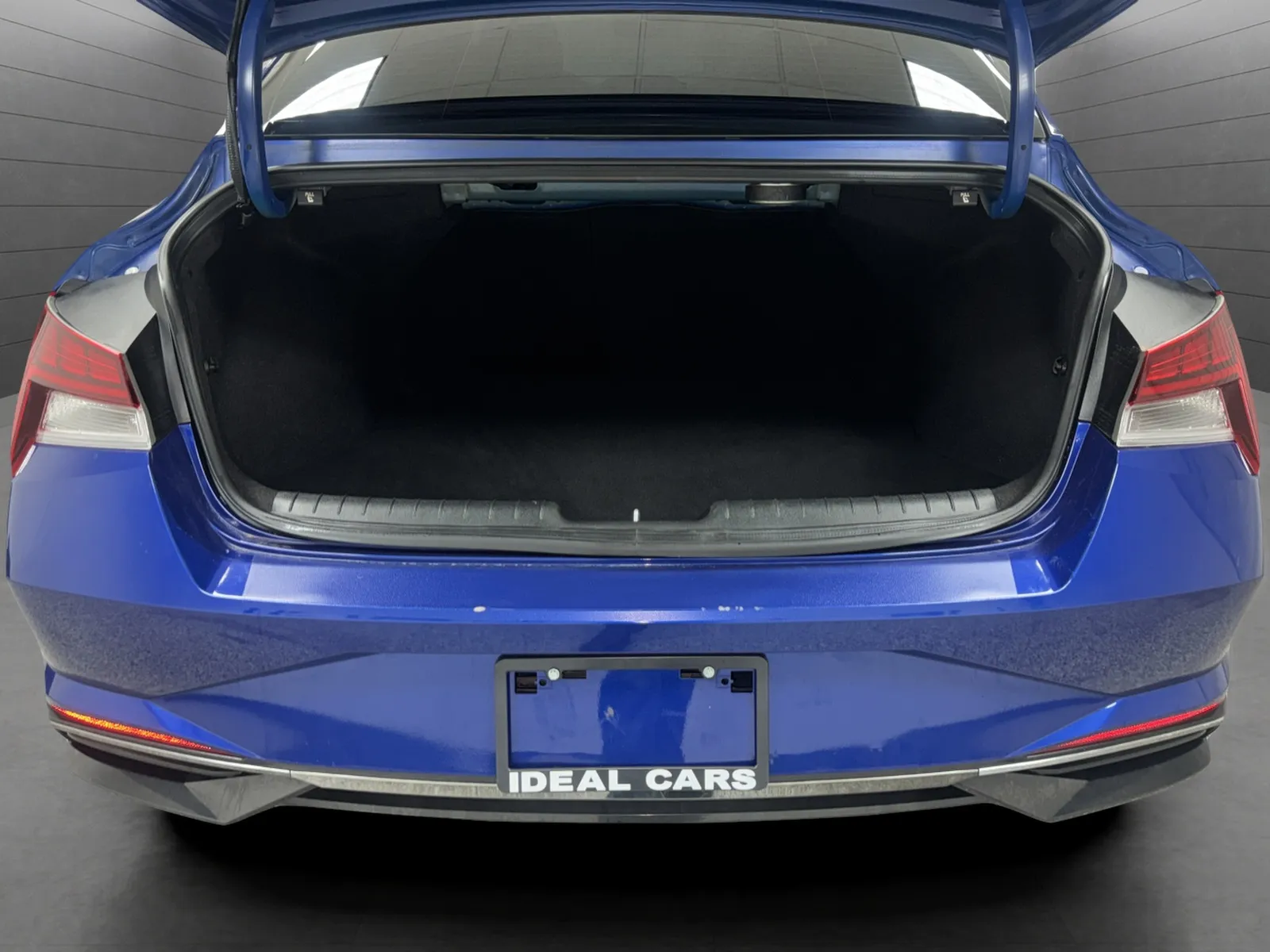 Hyundai Elantra photo 19