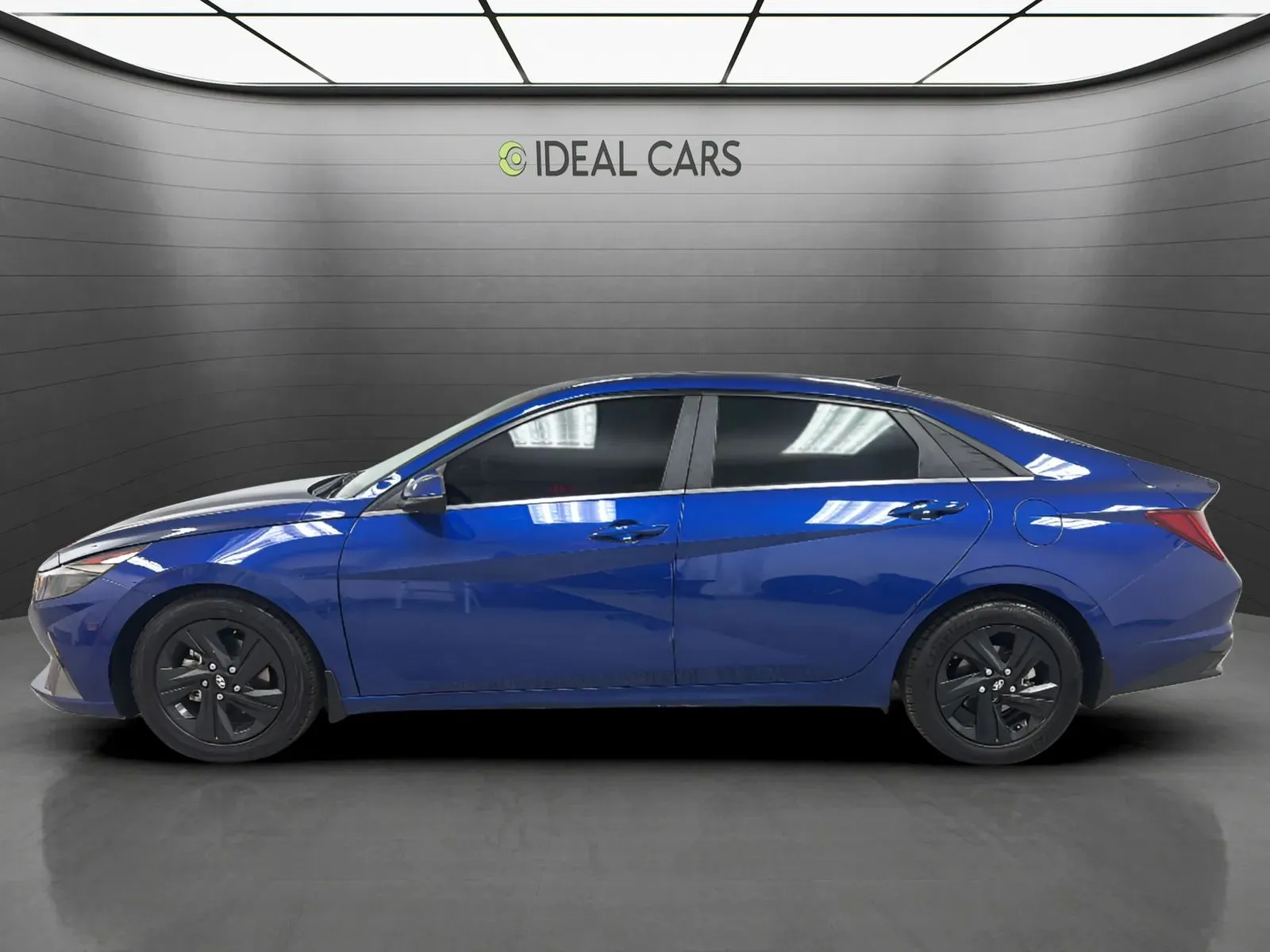 Hyundai Elantra photo 8