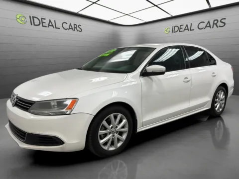 White 2013 Volkswagen Jetta SE PZEV for sale in Mesa, AZ