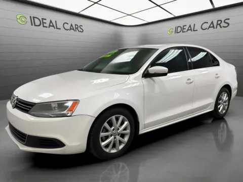 White 2013 Volkswagen Jetta SE PZEV for sale in Mesa, AZ