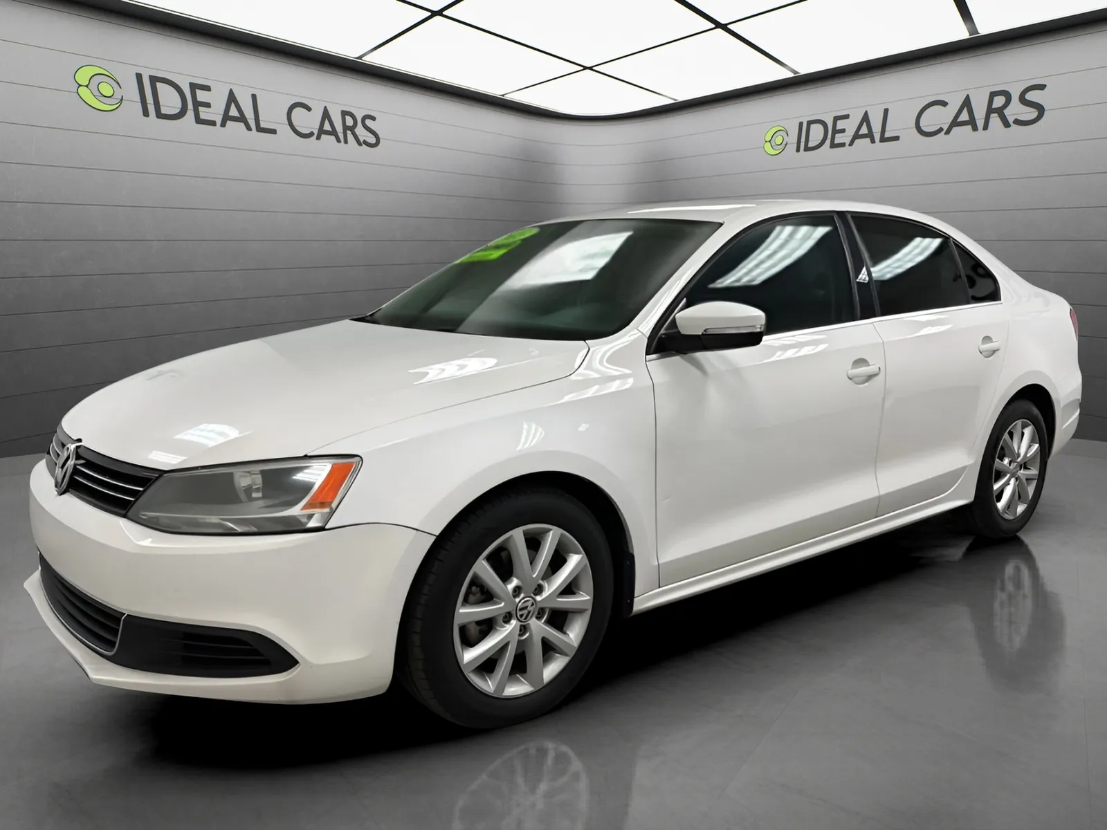 White 2013 Volkswagen Jetta SE PZEV for sale in Mesa, AZ