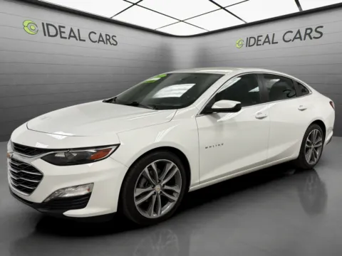 White 2022 Chevrolet Malibu LT for sale in Mesa, AZ