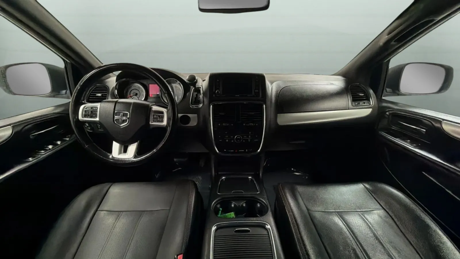 Dodge Grand Caravan photo 9