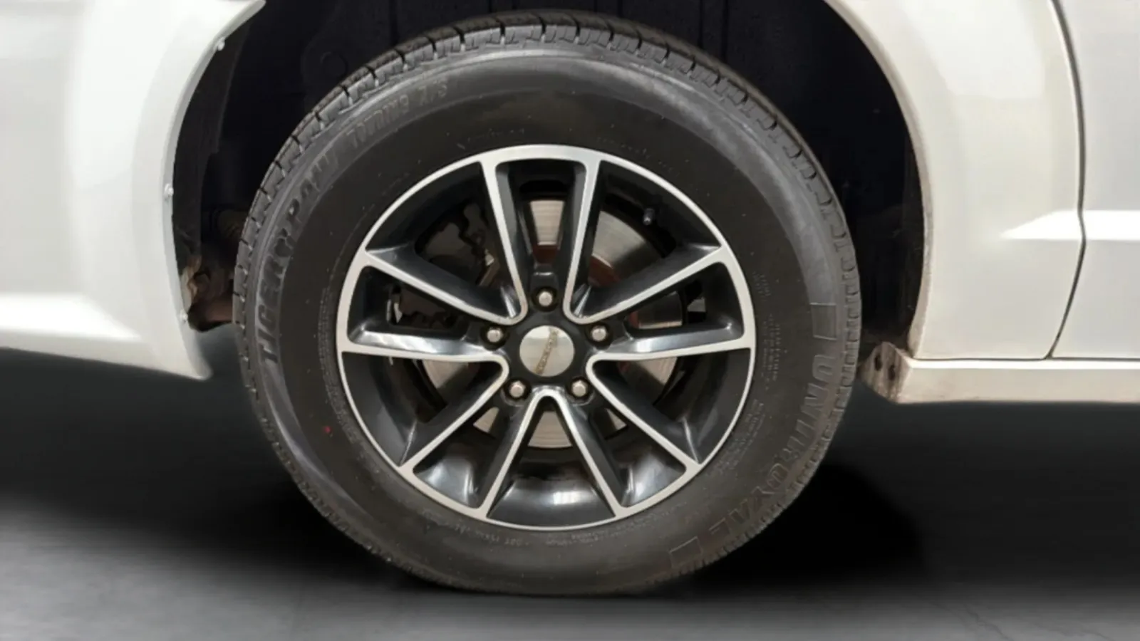 Dodge Grand Caravan photo 28
