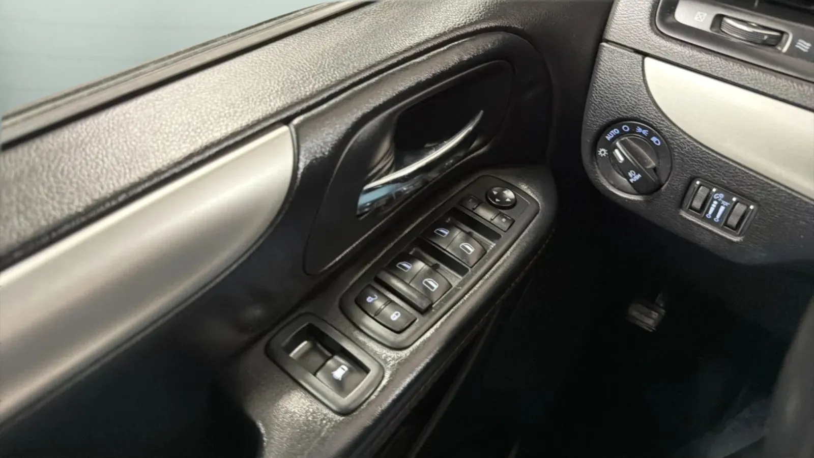 Dodge Grand Caravan photo 15