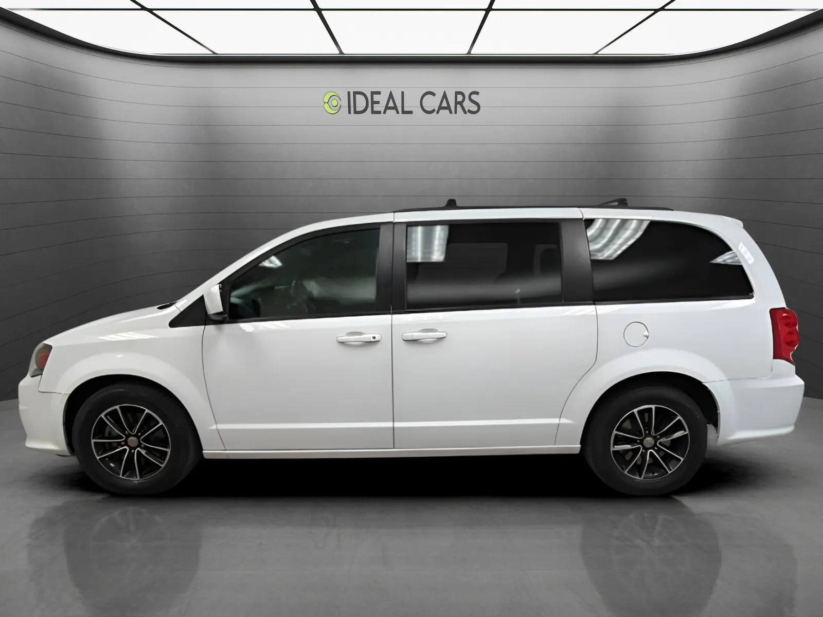 Dodge Grand Caravan photo 8